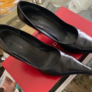 Stilletoes